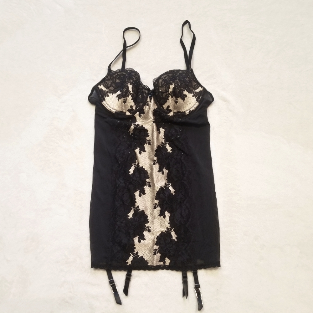 Victoria's Secret Lingerie Slip with Garter Clips 34B